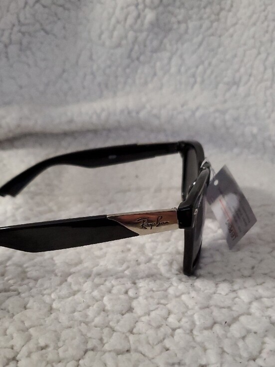 Ray-Ban Black Frame Sunglasses with Silver Mirrored Lenses main image 5
